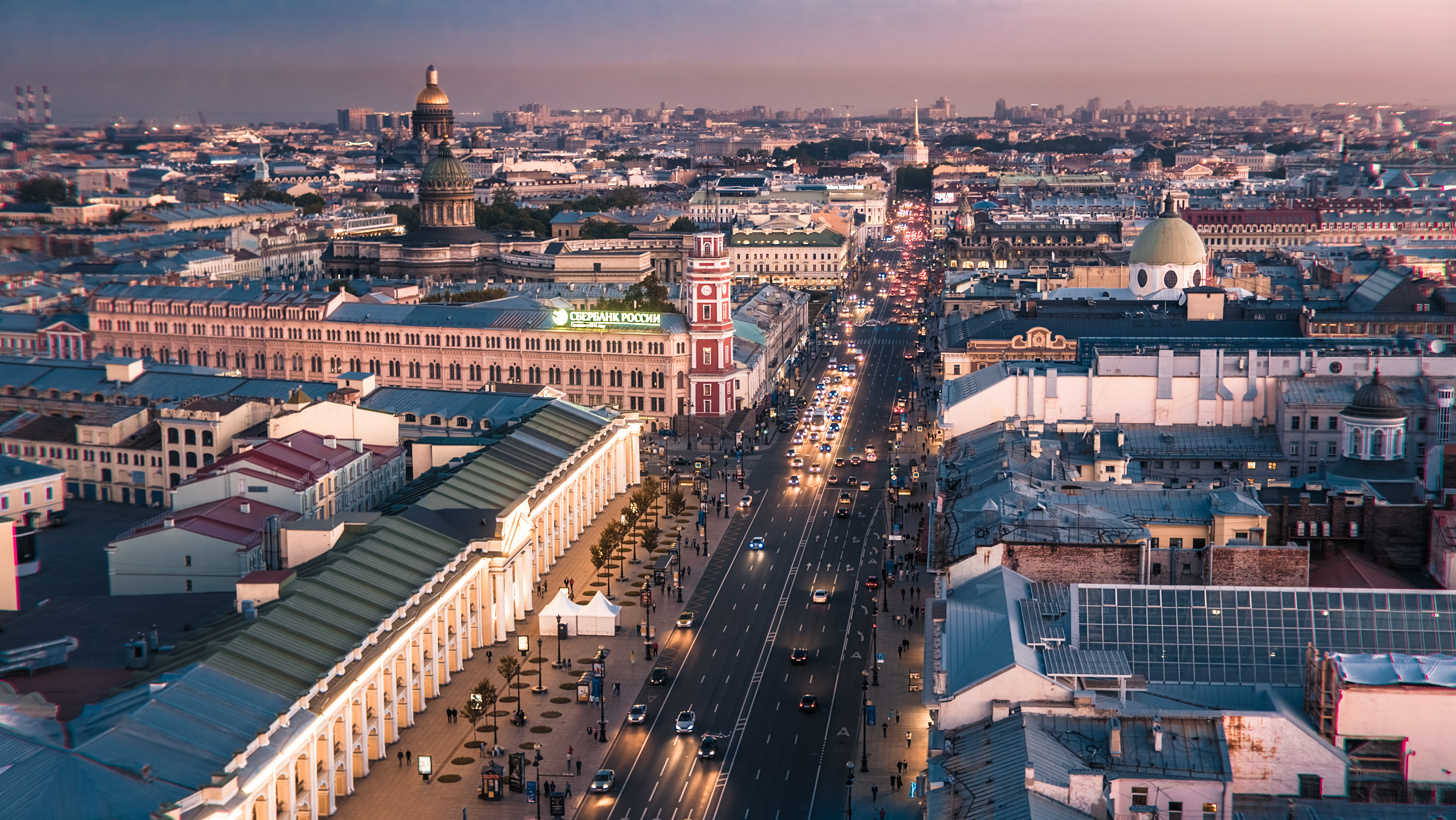 Каждое двенадцатое рабочее место в Петербурге зависит от туризма