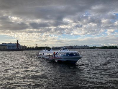Водный маршрут Санкт-Петербург — Петергоф