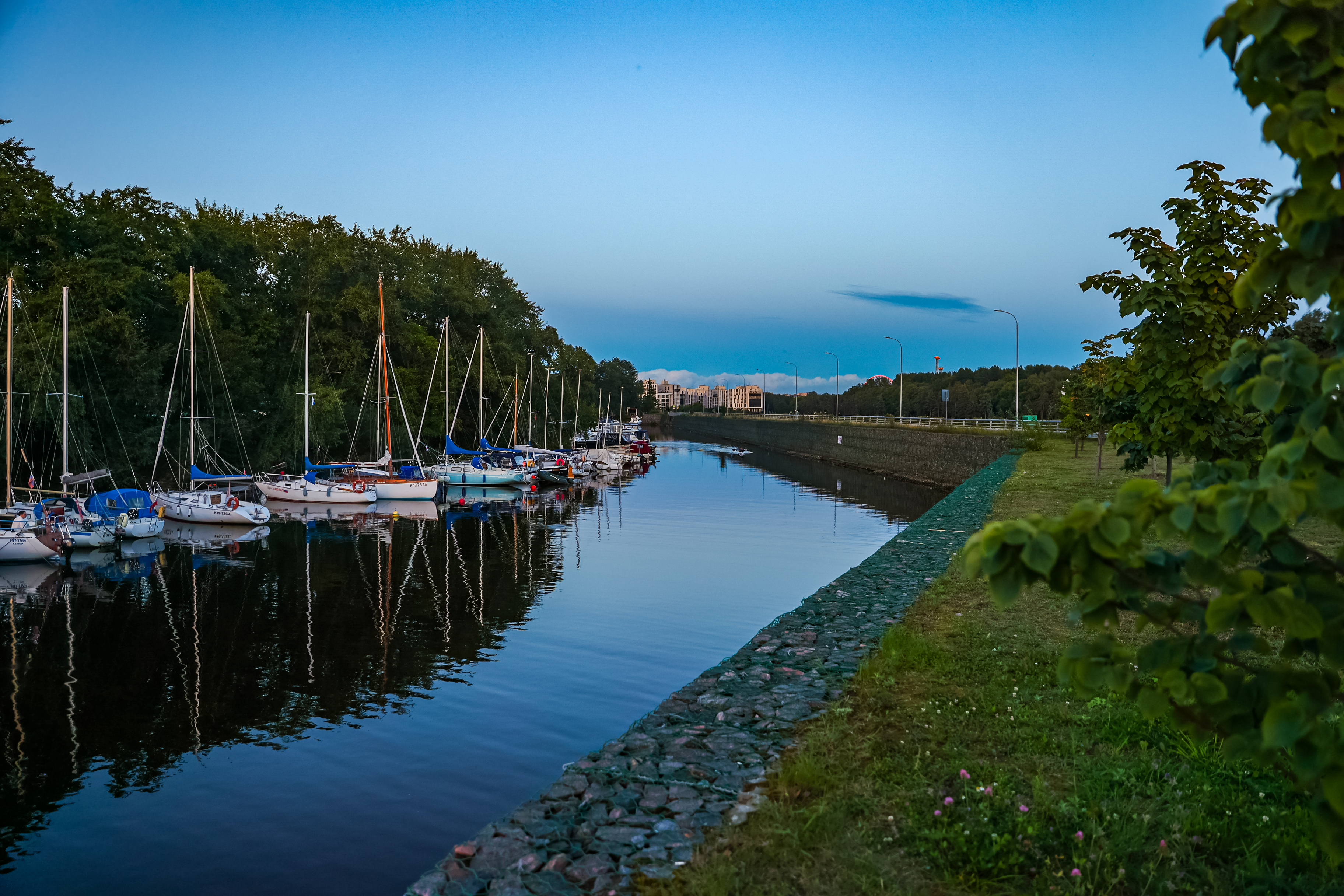 Grebnoy Canal