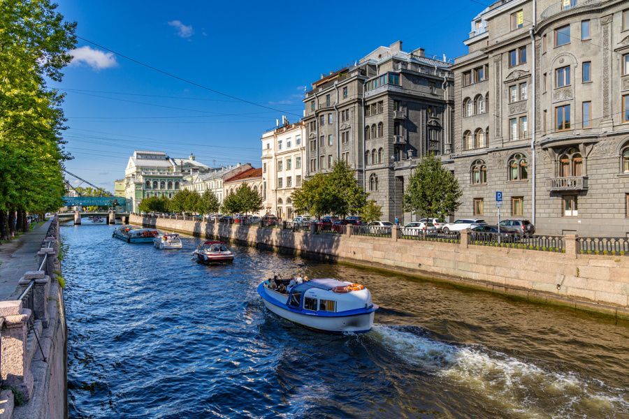 Прогулка вдоль Крюкова канала