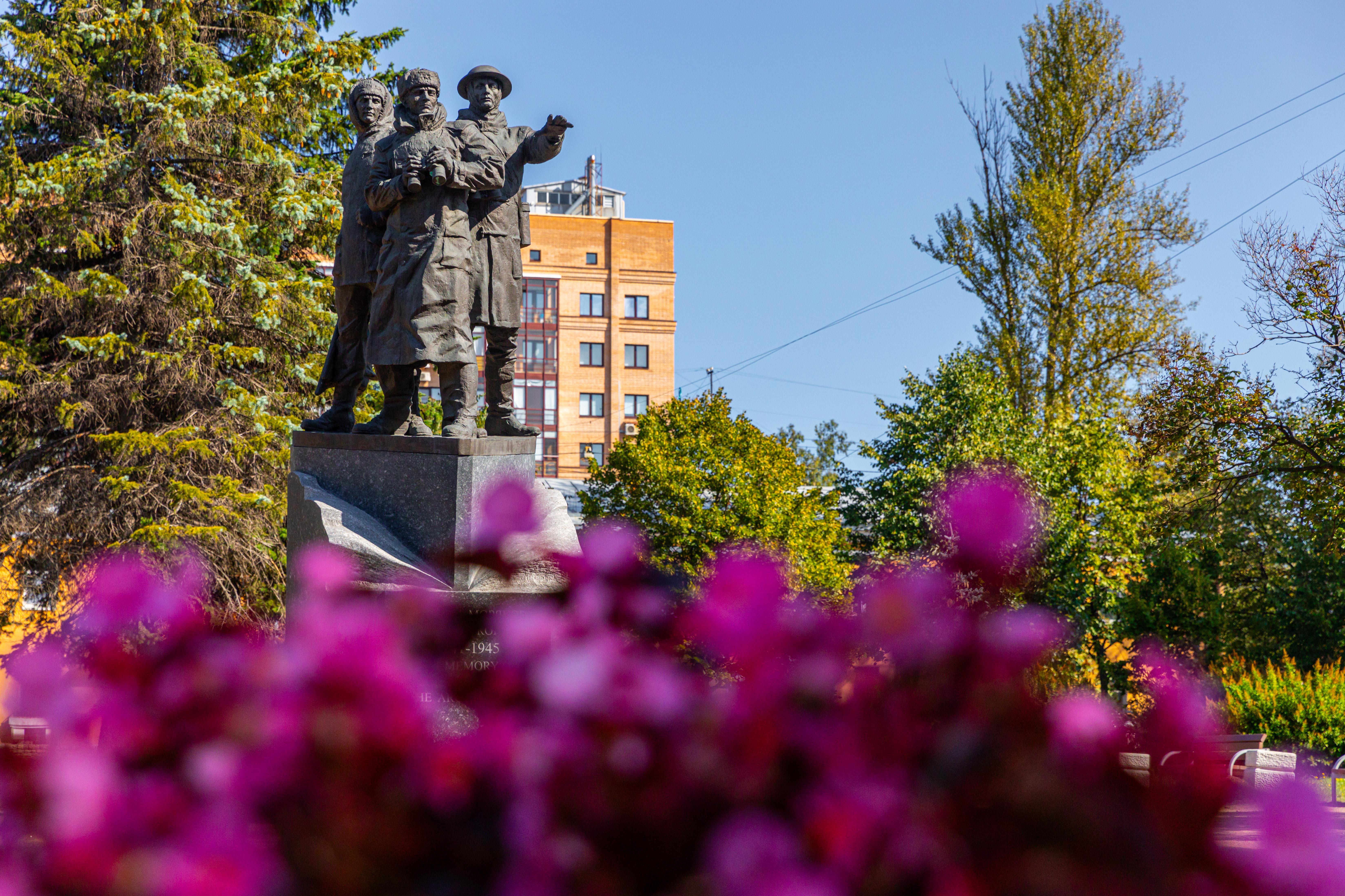 Памятник «Памяти моряков полярных конвоев 1941-1945 годов»