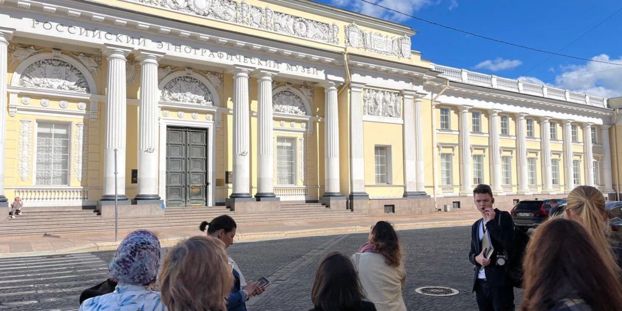 Летом музеи Петербурга выходят на улицу - и вас приглашают!