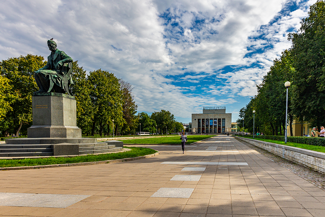 Pionerskaya square