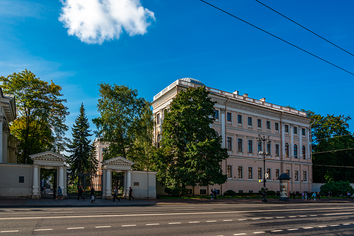 Anichkov Palace