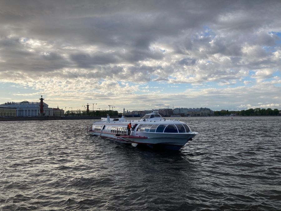 Водный маршрут Санкт-Петербург — Петергоф