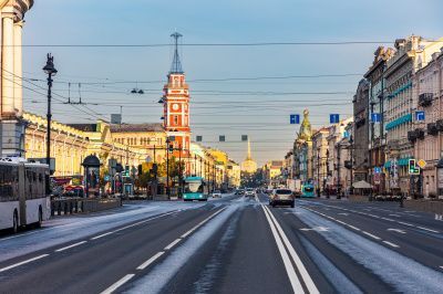 Вдоль Невского проспекта к Адмиралтейству