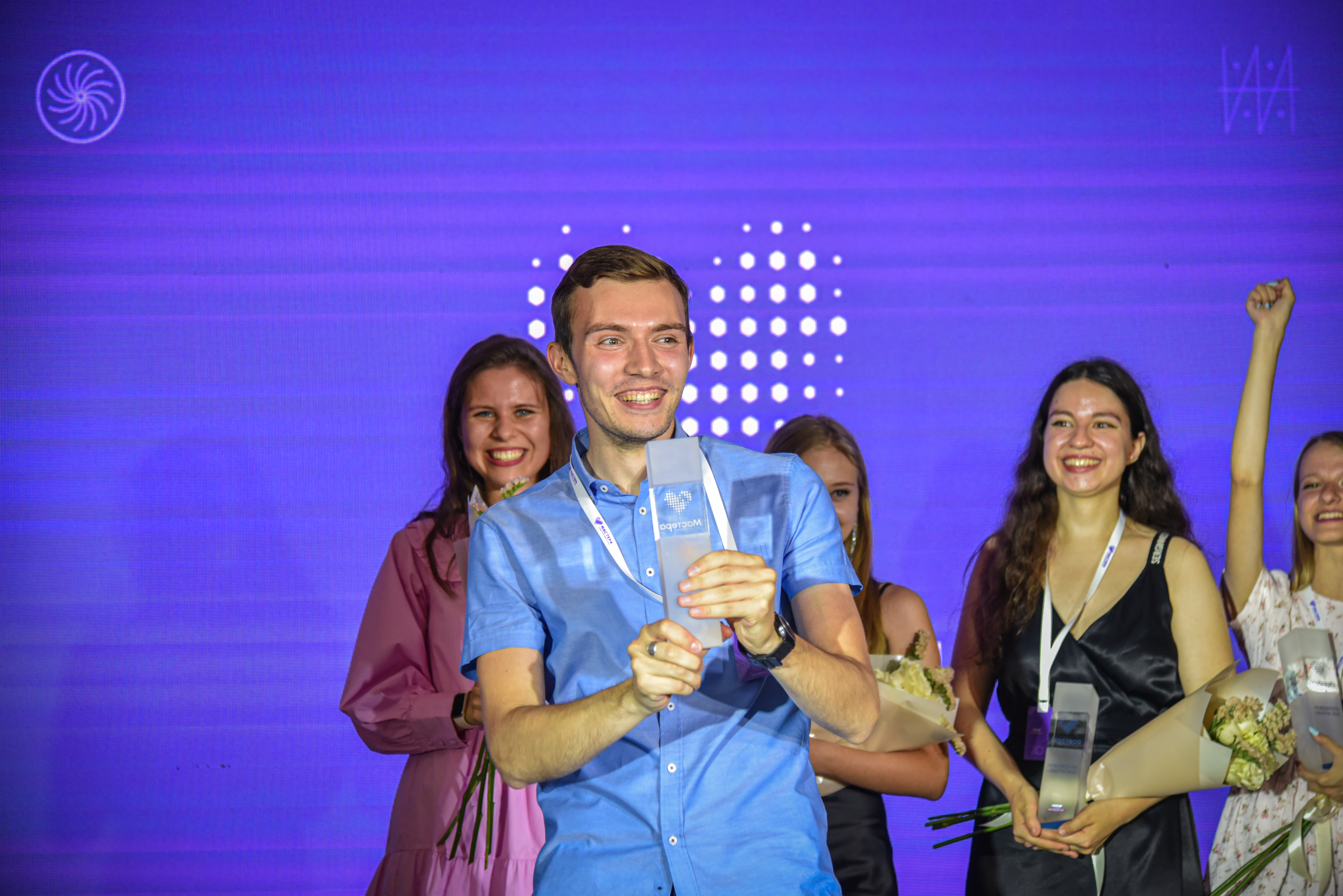 Победителем молодежного направления конкурса «Мастера гостеприимства» стал Александр Анущенко из Санкт-Петербурга