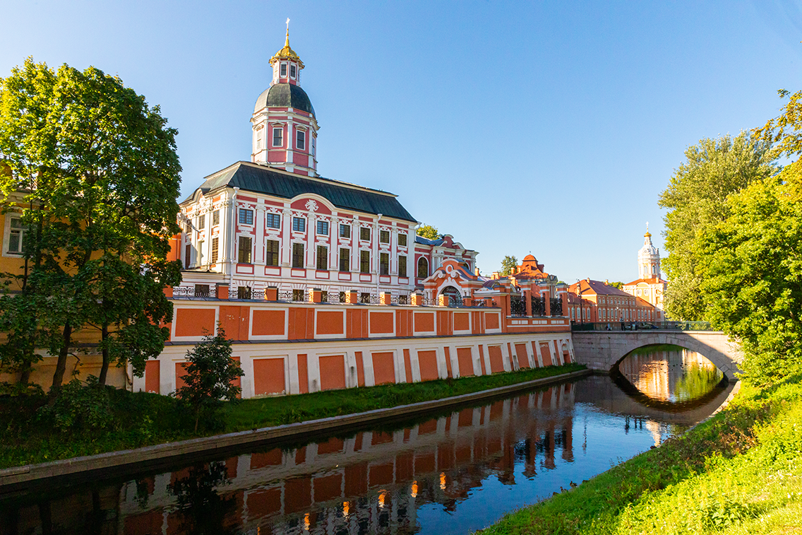 Annunciation Church of the Alexander Nevsky Lavra 