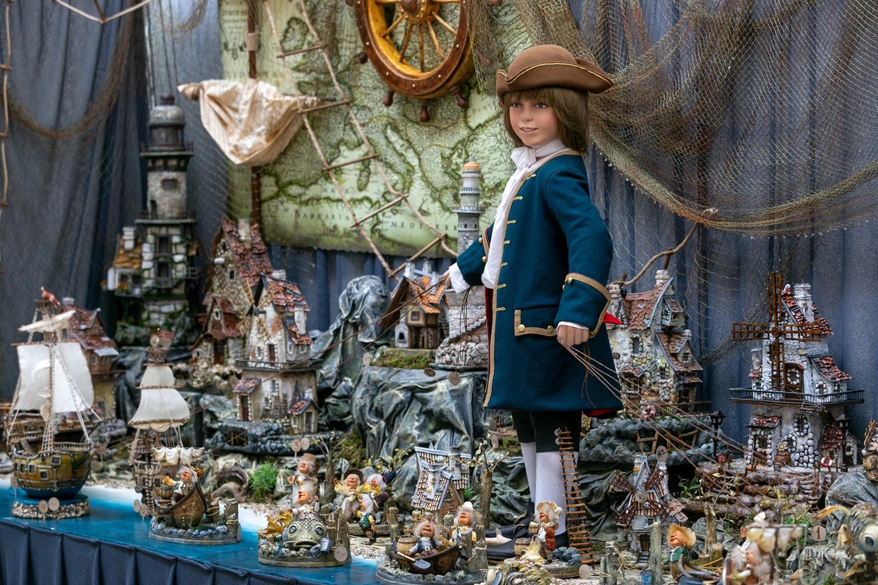 Международная выставка «Время кукол» в ДК Кирова