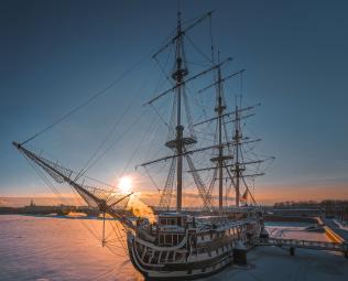 Петербург — город морской славы