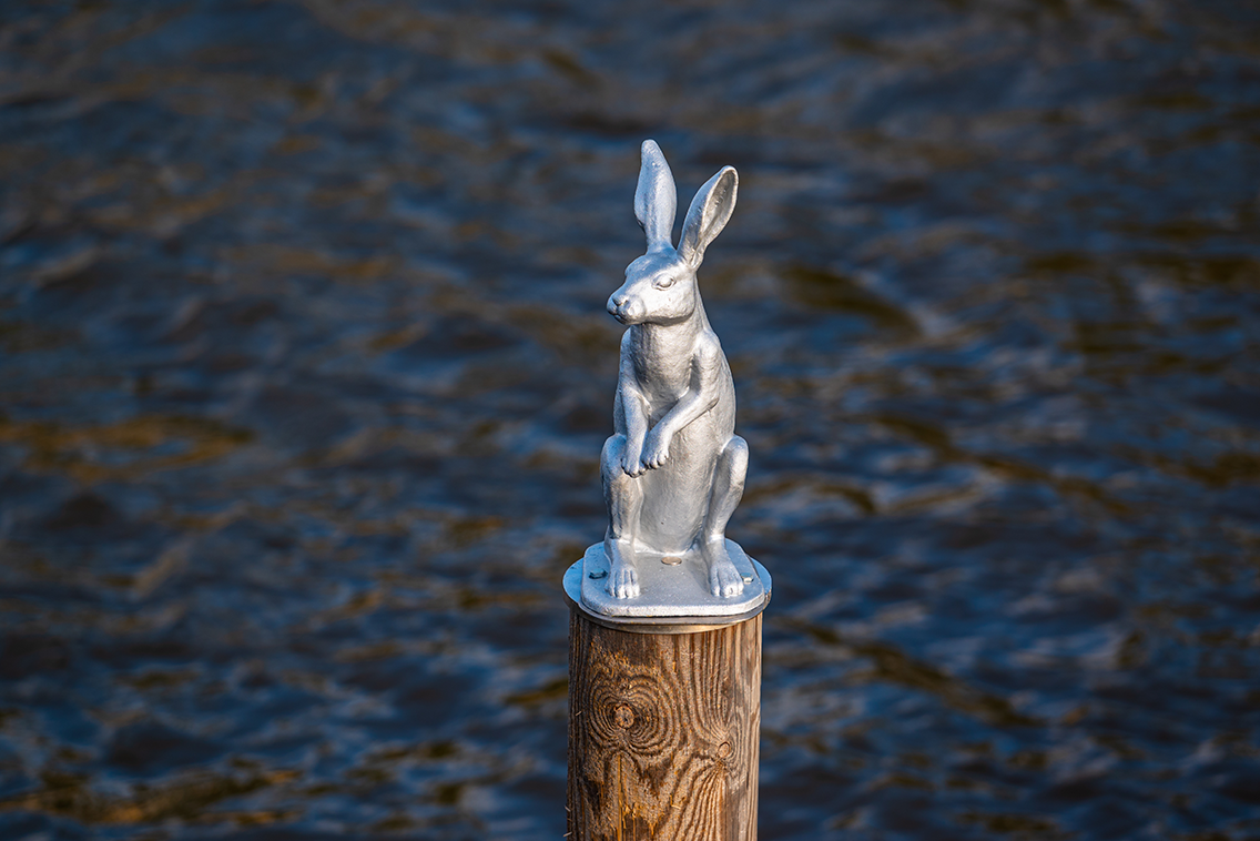 Monument to the Hare who was saved from the flood