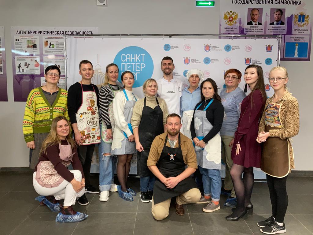 Гастрономию Петербурга представили на фестивале креативных городов ЮНЕСКО «Перекресток» в Ульяновске