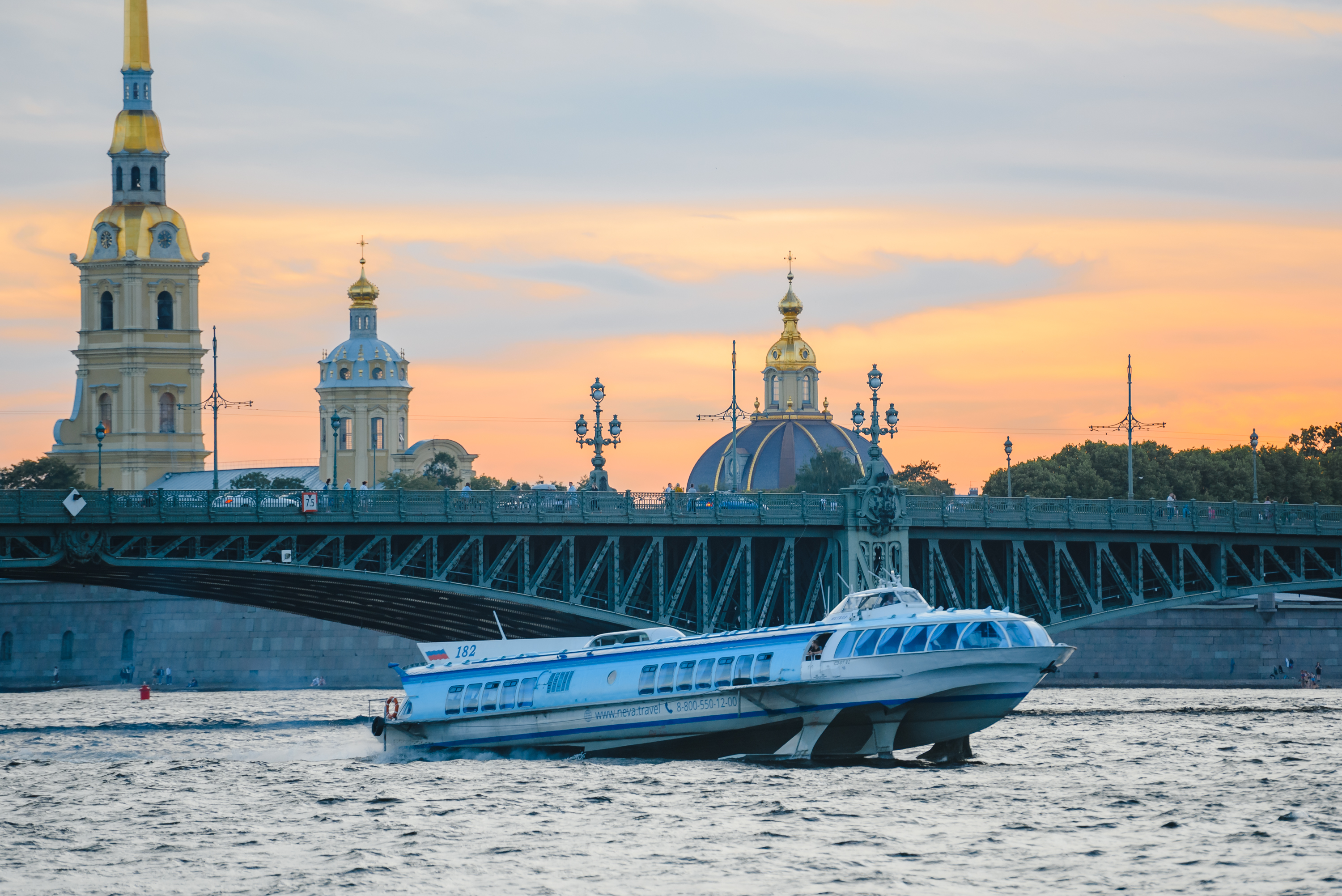 Нынешний год стал рекордным для водного туризма в Санкт‑Петербурге