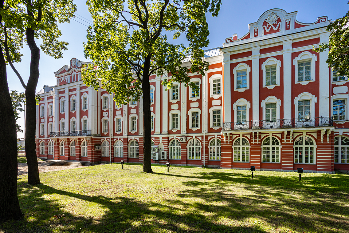 Saint Petersburg State University | The Building of the Twelve Colleges