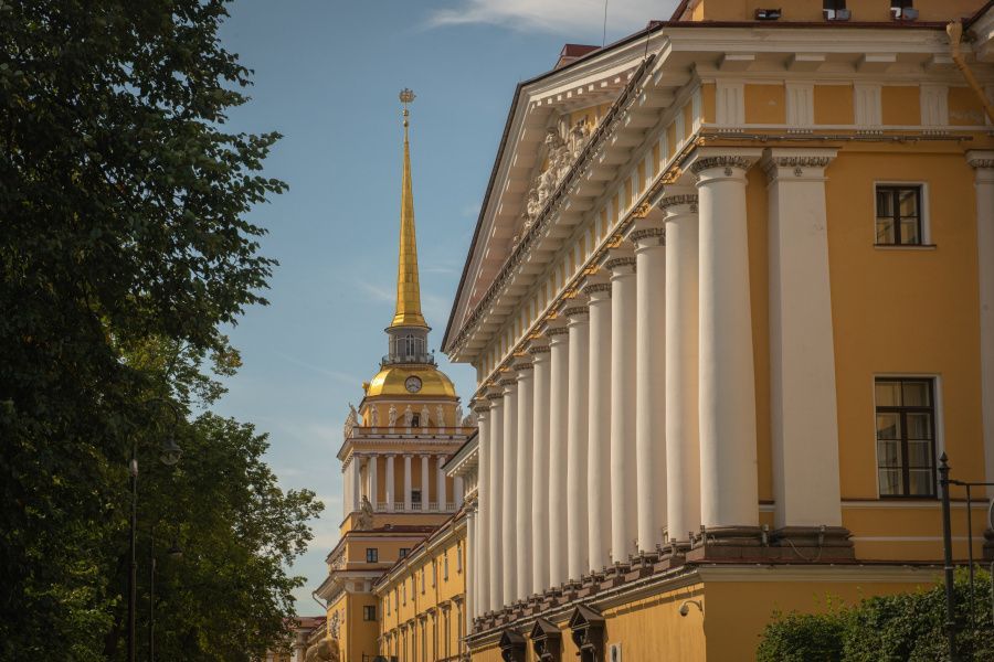Водный экскурсионный маршрут «Петербург. Город и флот»